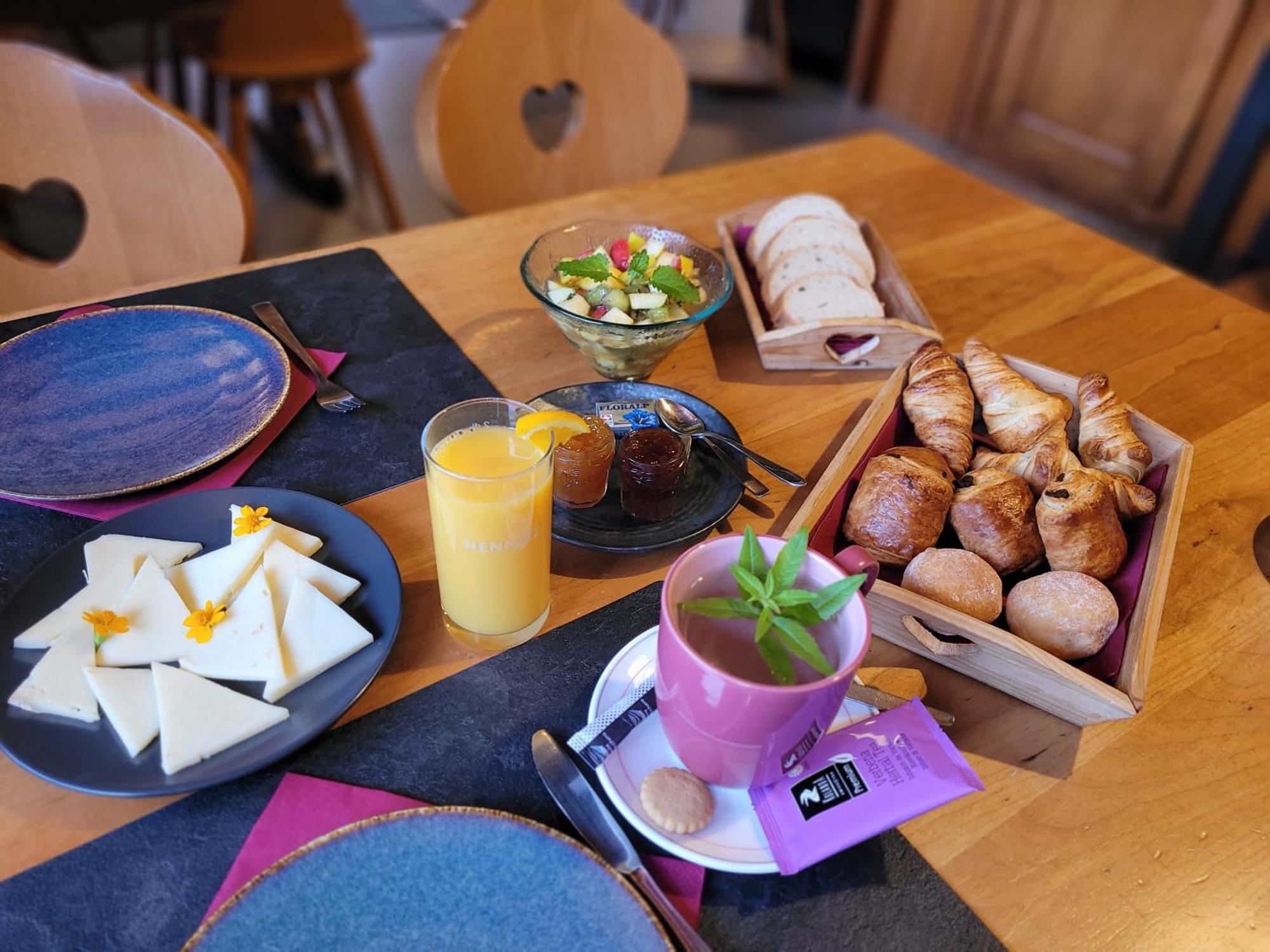Auberge Le Mont-Gele Iserables Екстер'єр фото
